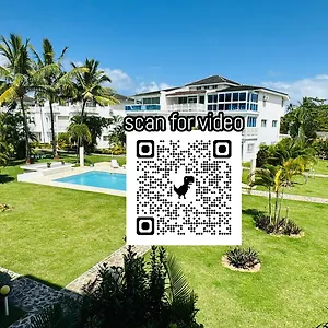 oceanfront-residence.comcaribbean.com/